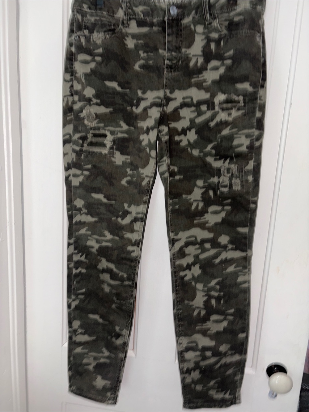 Vanilla Star Camo Print Skinny Jeans - Olive Green